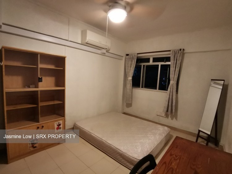 Blk 319 Jurong East Street 31 (Jurong East), HDB 4 Rooms #195689182